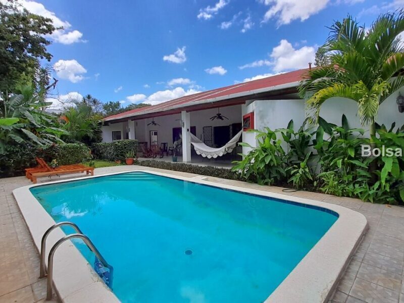 Venta de Casa en Las Colinas, Managua