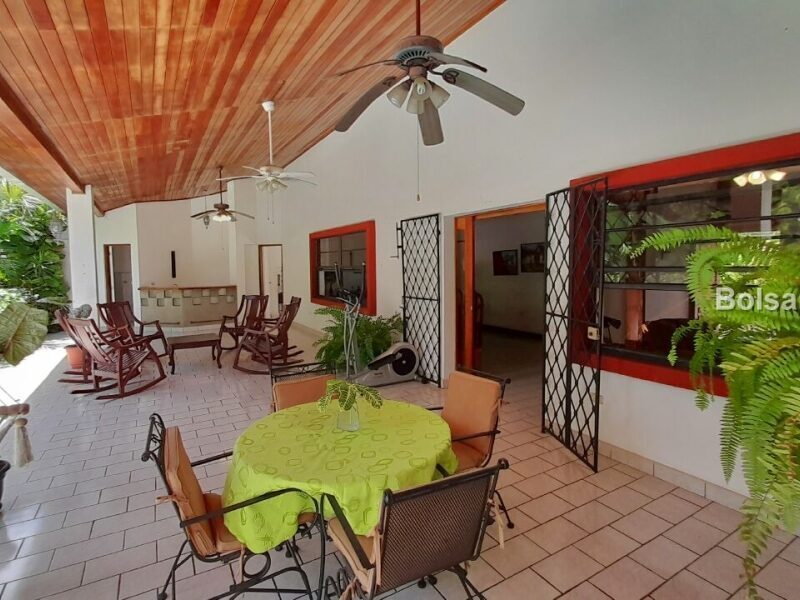 Venta de Casa en Las Colinas, Managua