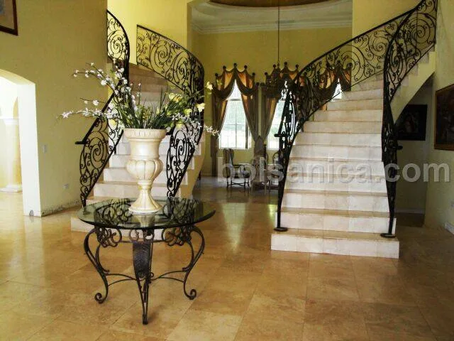  Alquiler o Venta de Casa en Carretera Sur, Managua