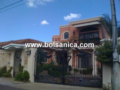 Se Vende Casa en Carretera Masaya, Managua