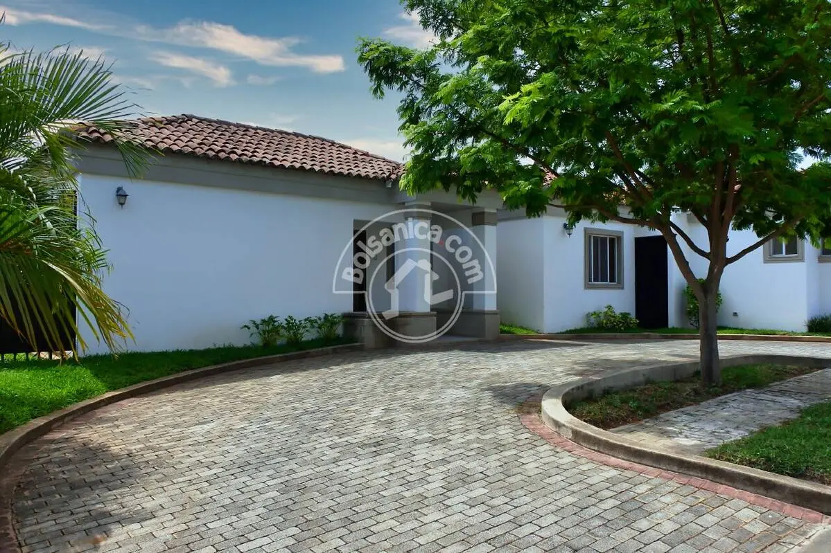 Venta de casa en Las Cumbres, Managua, foto 1