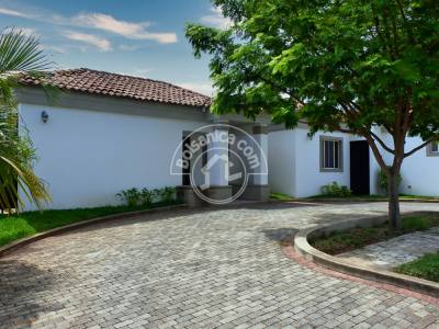 Venta de Casa en Las Cumbres, Managua