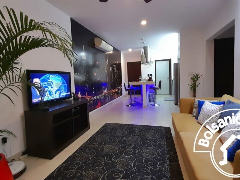 Alquiler de Townhouse Pinares de Santo Domingo