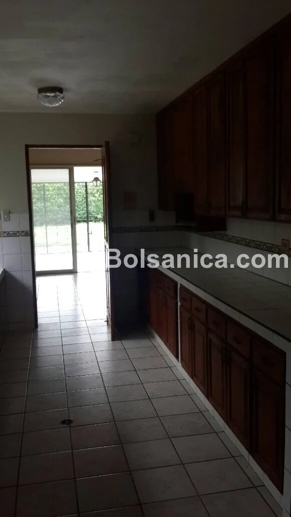 Alquiler de casa Altos de Santo Domingo, Managua - foto 10
