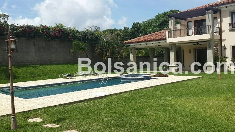Venta de Mansion Santo Domingo, Managua - foto 3