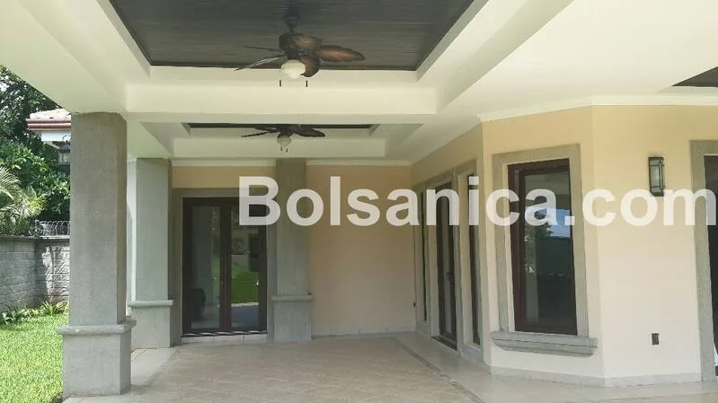 Venta de Mansion Santo Domingo, Managua - foto 5