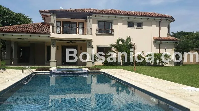 Venta de Mansion Santo Domingo, Managua