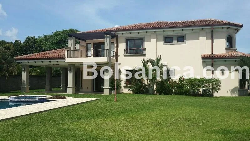 Venta de Mansion Santo Domingo, Managua - foto 4