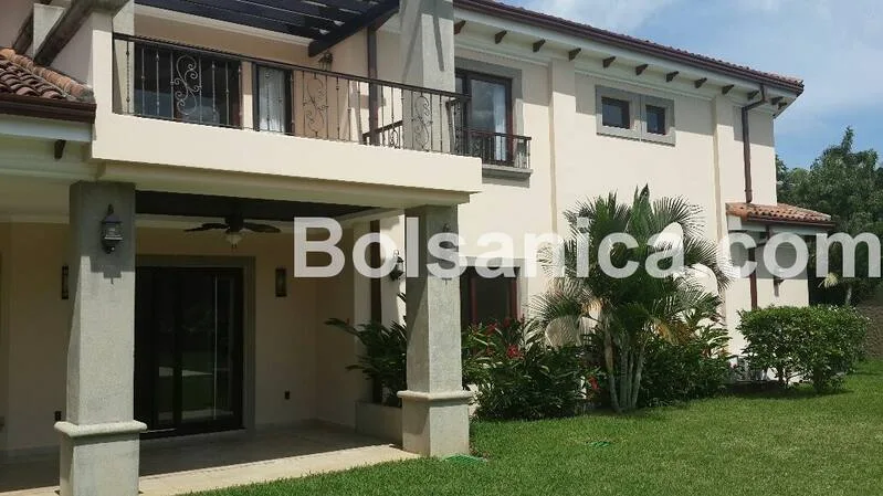 Venta de Mansion Santo Domingo, Managua - foto 2