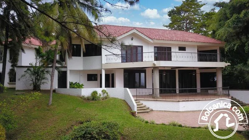 Alquiler de casa en Villa Fontana Sur, Managua - foto 2
