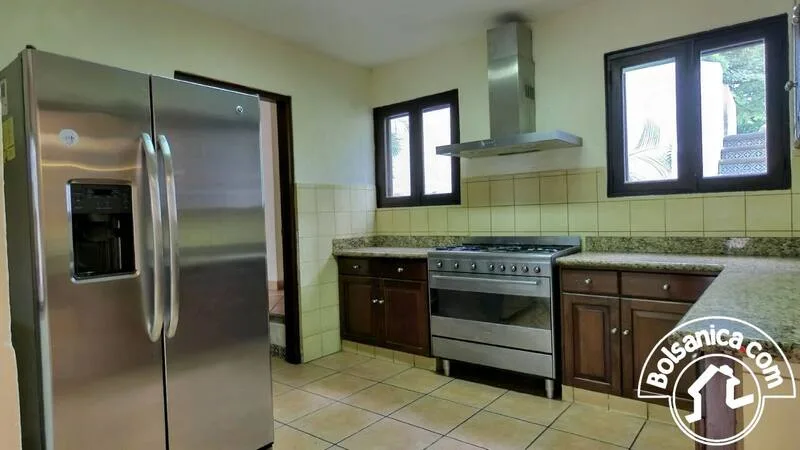 Alquiler de casa en Villa Fontana Sur, Managua - foto 11