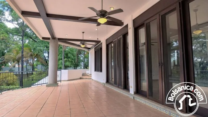 Alquiler de casa en Villa Fontana Sur, Managua - foto 5