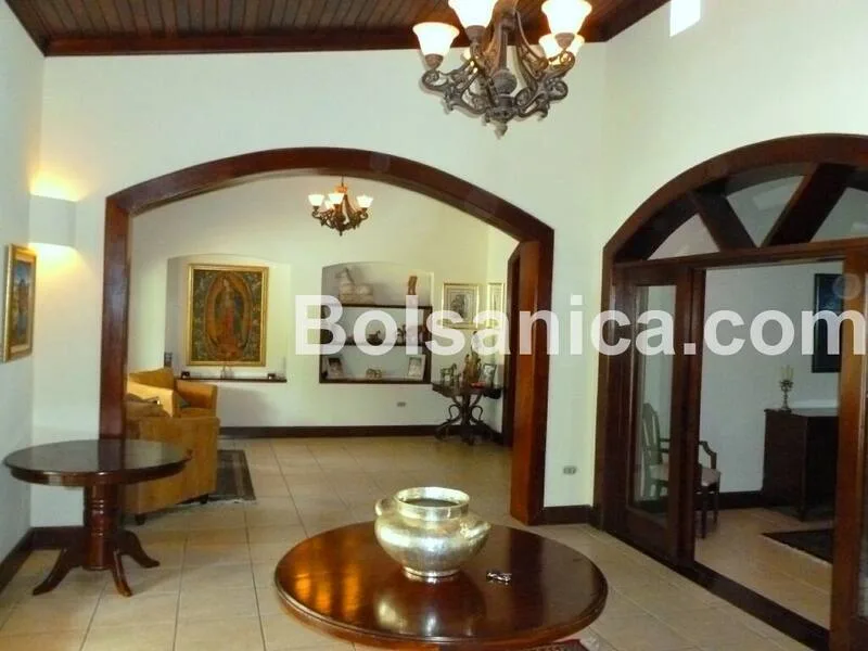 Alquiler de Casa en Altos de Santo Domingo, Managua - foto 14