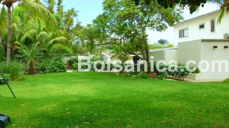 Alquiler de Casa en Altos de Santo Domingo, Managua - foto 17