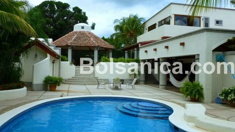 Alquiler de Casa en Altos de Santo Domingo, Managua - foto 6