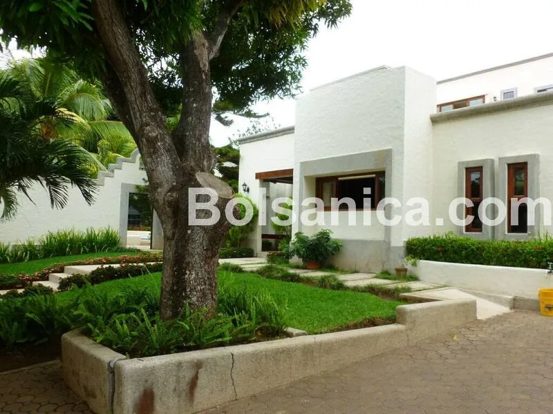 Alquiler de Casa en Altos de Santo Domingo, Managua - foto 37