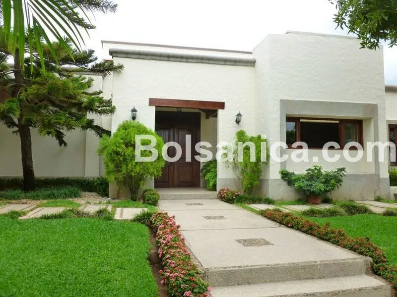 Alquiler de Casa en Altos de Santo Domingo, Managua - foto 33