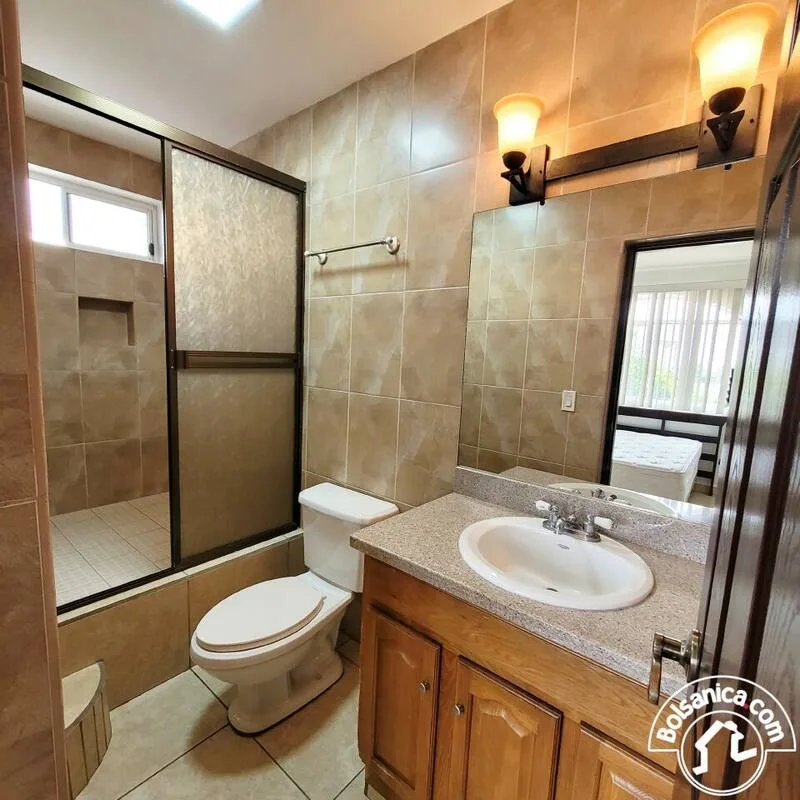 Alquiler de Apartamentos en Planes de Altamira, Managua. - foto 17