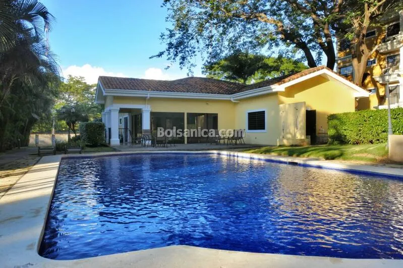 Alquiler Condominio Parque del Club, Villa Fontana, Managua.