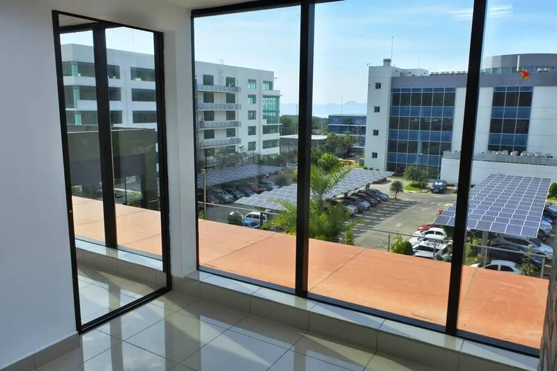 Alquiler de Oficina en Edificio Corporativo, Jean Paul Genie - foto 5