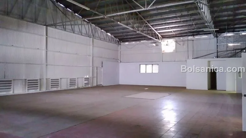 Alquiler de Bodega con Oficinas y Showroom, Carretera Norte - foto 6