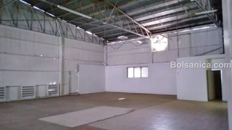 Alquiler de Bodega con Oficinas y Showroom, Carretera Norte - foto 5
