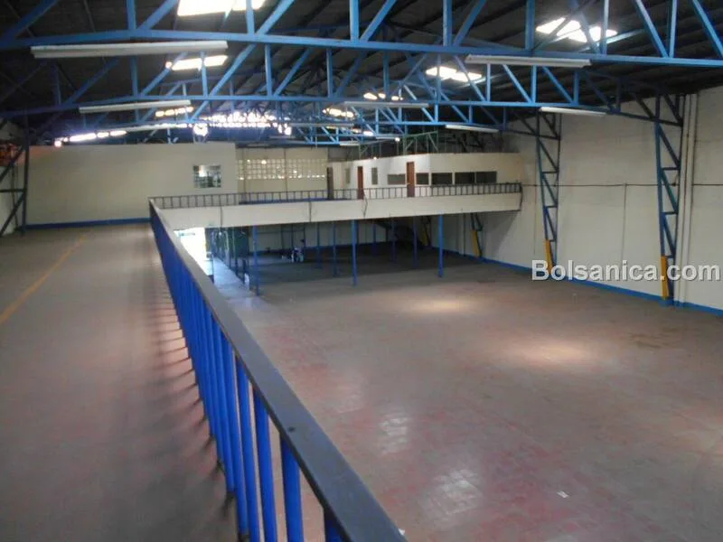 Alquiler de Bodega con Oficina 1240 m2 Carretera Norte - foto 7