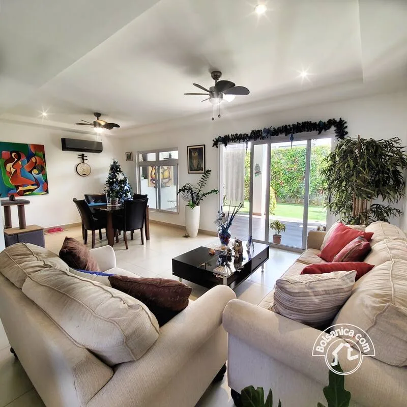 Venta de Casa en Montesol, Managua
