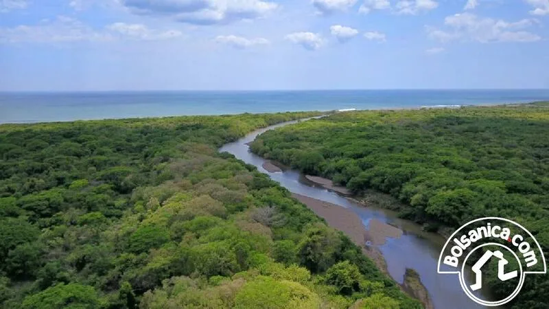 Venta de Finca en Villa el Carmen, Managua 