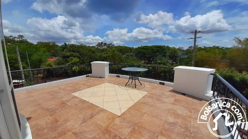 Venta de casa en Santo Domingo, Managua. - foto 18