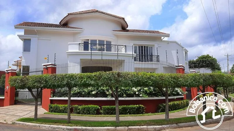 Venta de casa en Santo Domingo, Managua. - foto 23