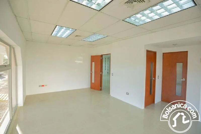 Alquiler de Oficinas en Edificio Corporativo - foto 8