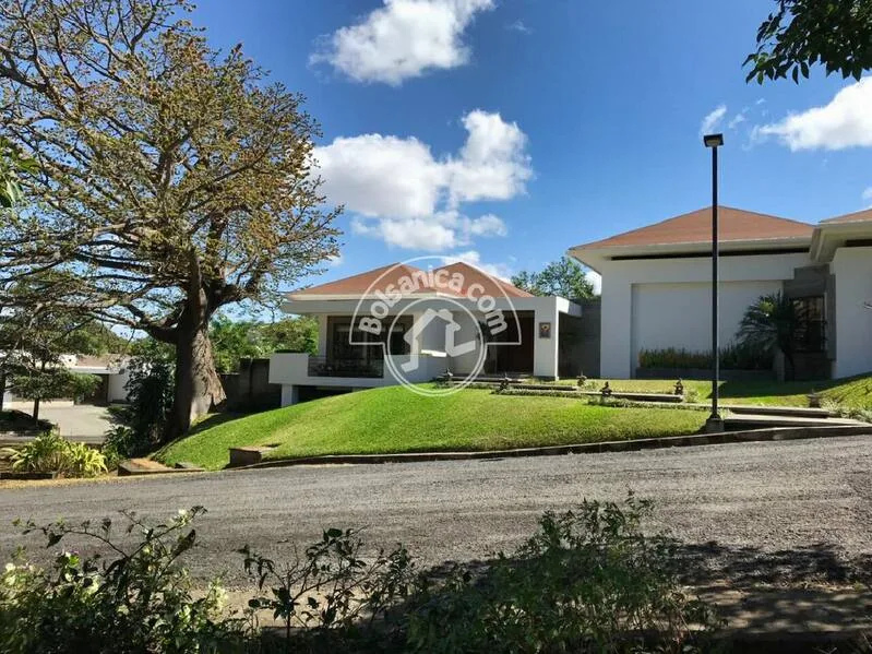Alquiler de Casa en Condominio Mirador de Santo Domingo - foto 2