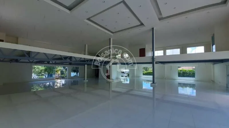 Alquiler de Edificio 805 m2 - foto 4