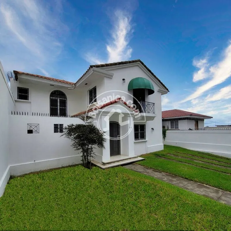Alquiler de Casa en Estancia de Santo Domingo