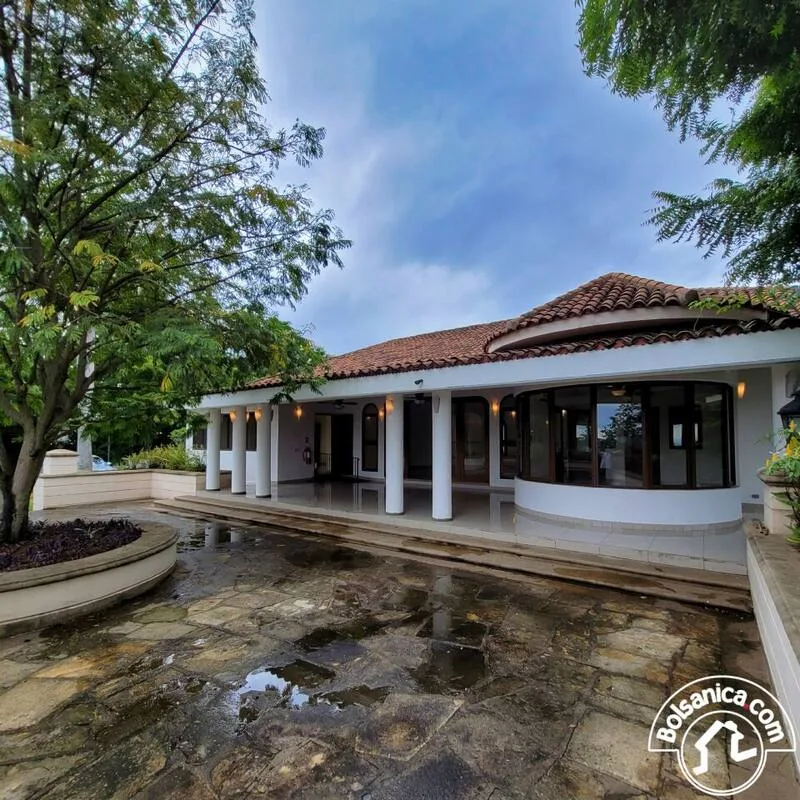 Venta de Edificio Corporativo ,en Las Cumbres - foto 14