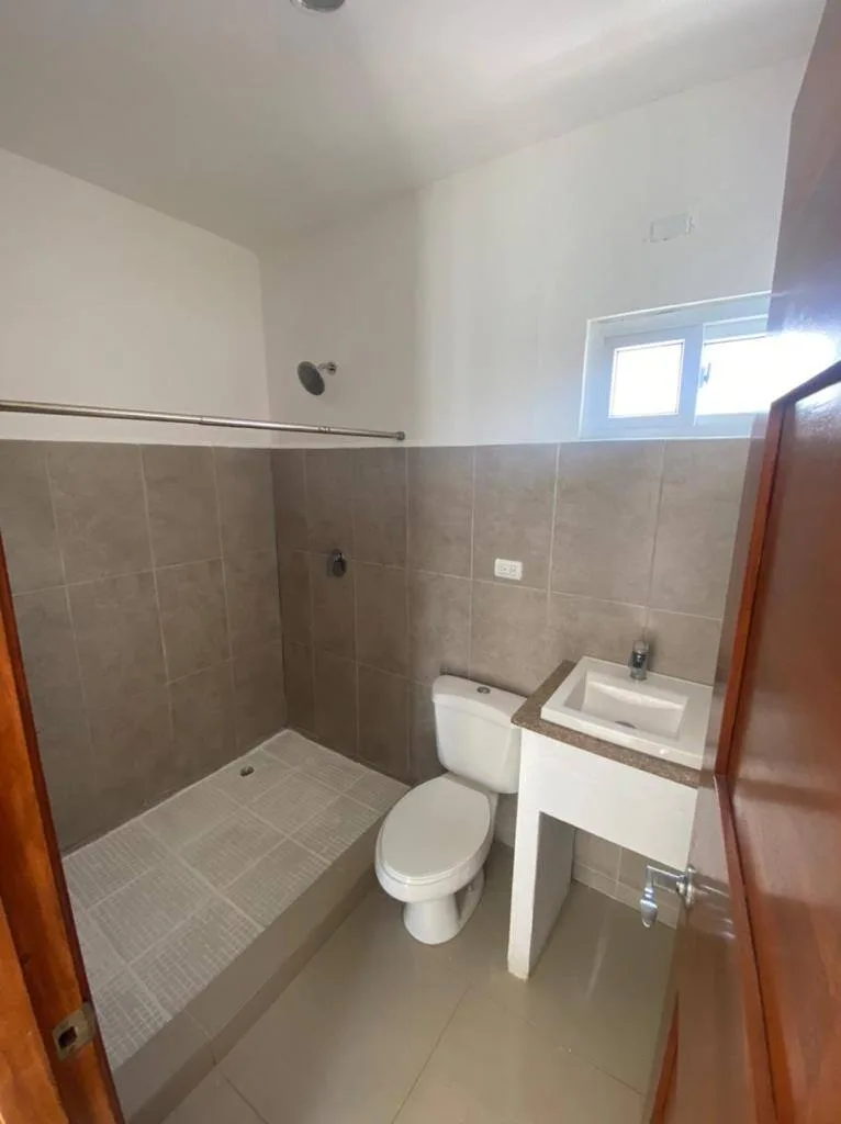 Alquiler o Venta de Casa en las Colinas - foto 15
