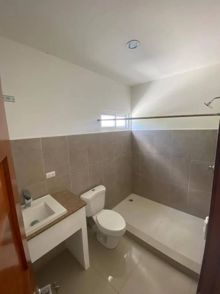 Alquiler o Venta de Casa en las Colinas - foto 14