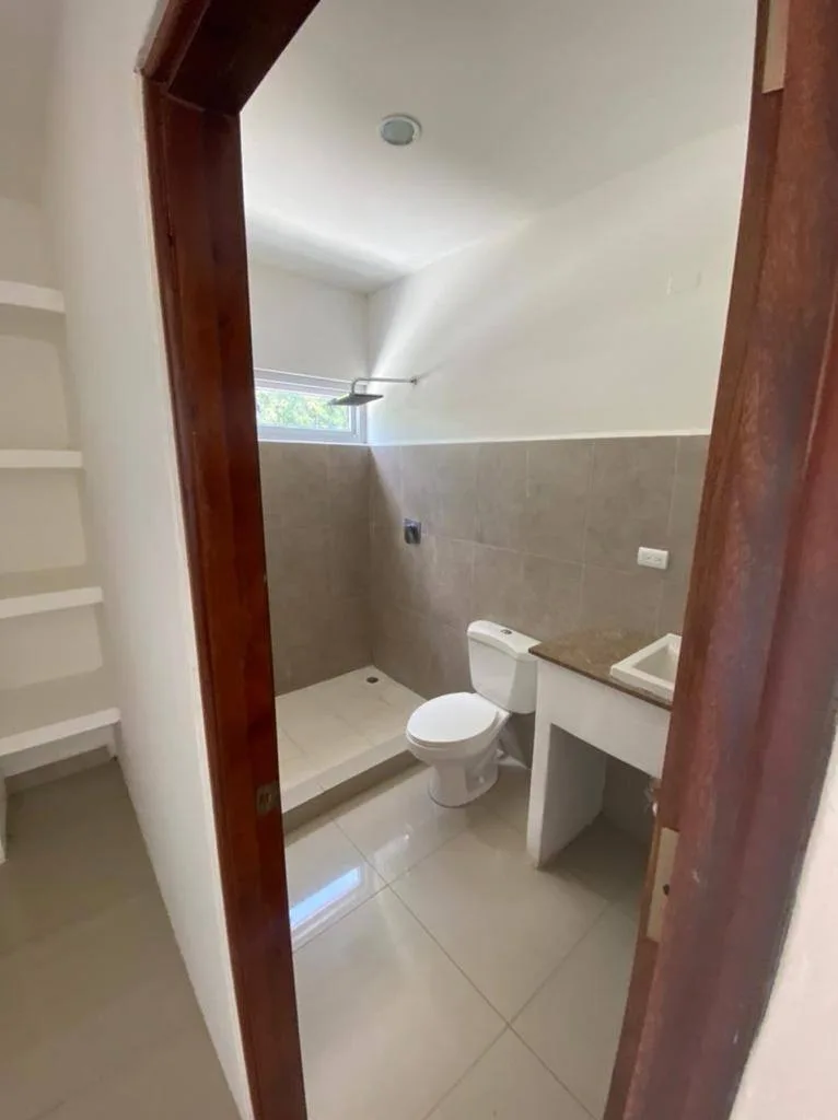 Alquiler o Venta de Casa en las Colinas - foto 16
