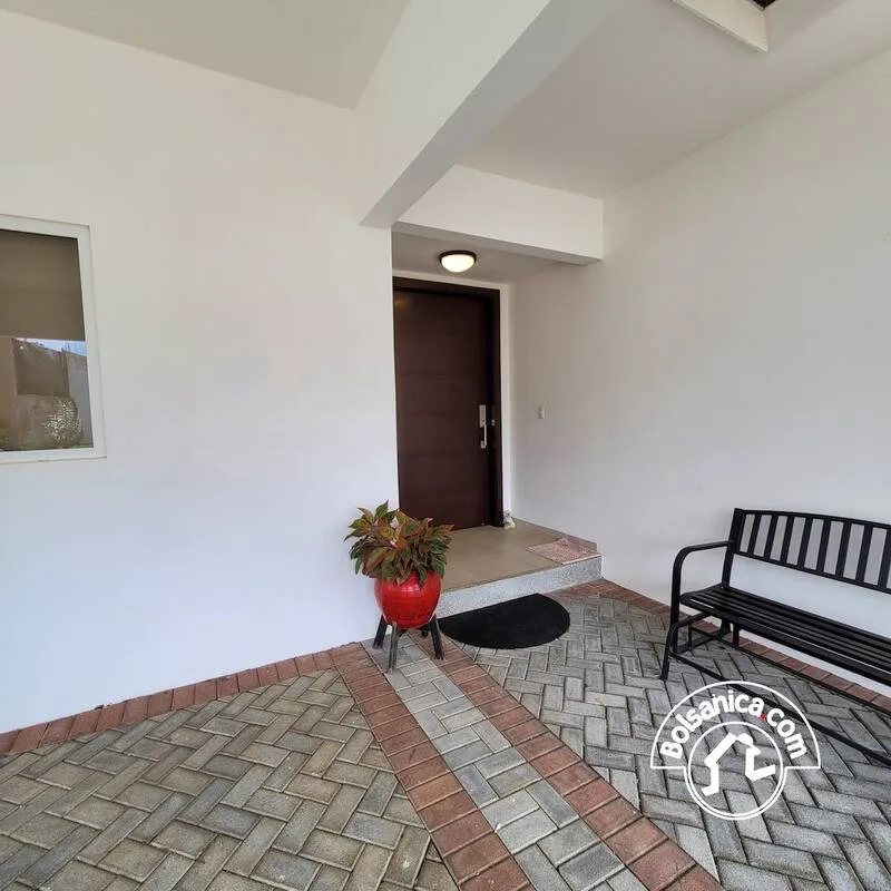 Venta casa en Santo Domingo condominio - foto 2