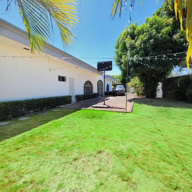 Venta de casa en Los Robles, Managua - foto 7