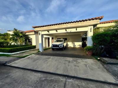 Venta de casa en Santo Domingo, Managua 