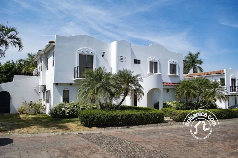 Venta de casa en La Estancia de Santo Domingo , Condo