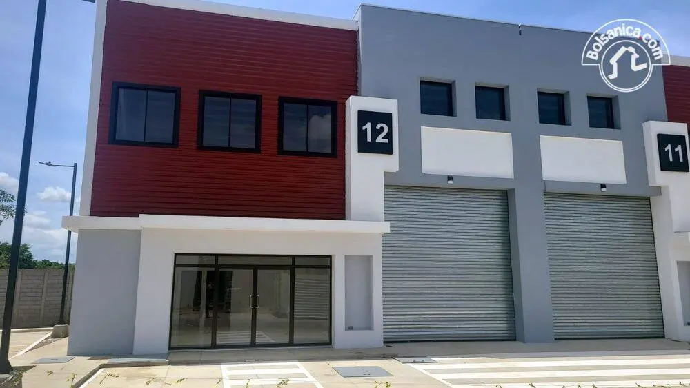 Venta y alquiler de local comercial en Las Colinas, Managua, foto 1