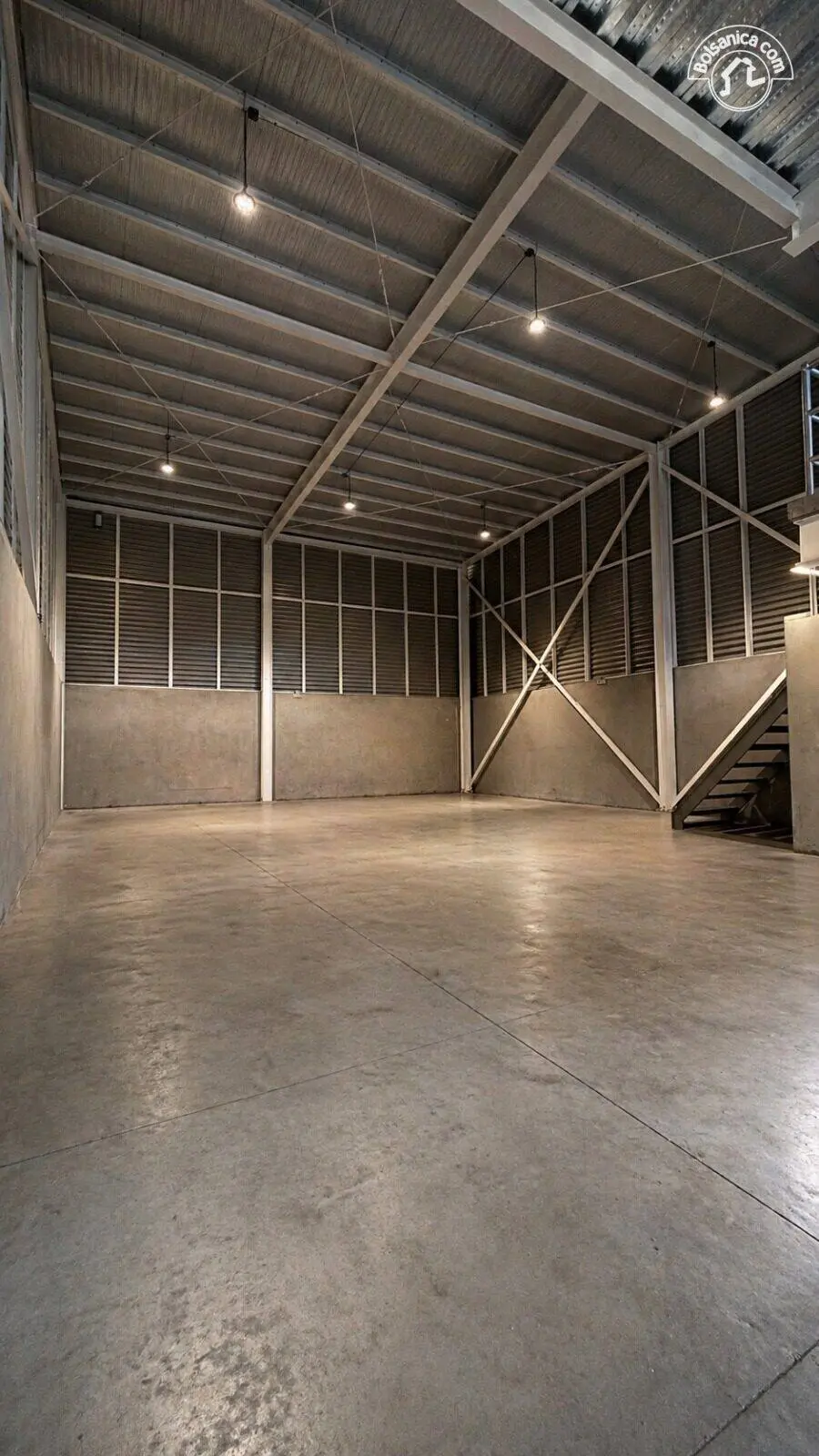 Venta y alquiler de local comercial en Las Colinas, Managua, foto 2