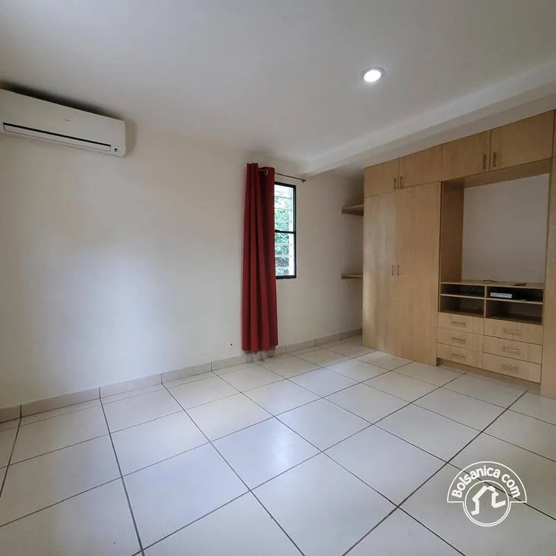 Venta de casa en Carretera Leon, Managua - foto 8