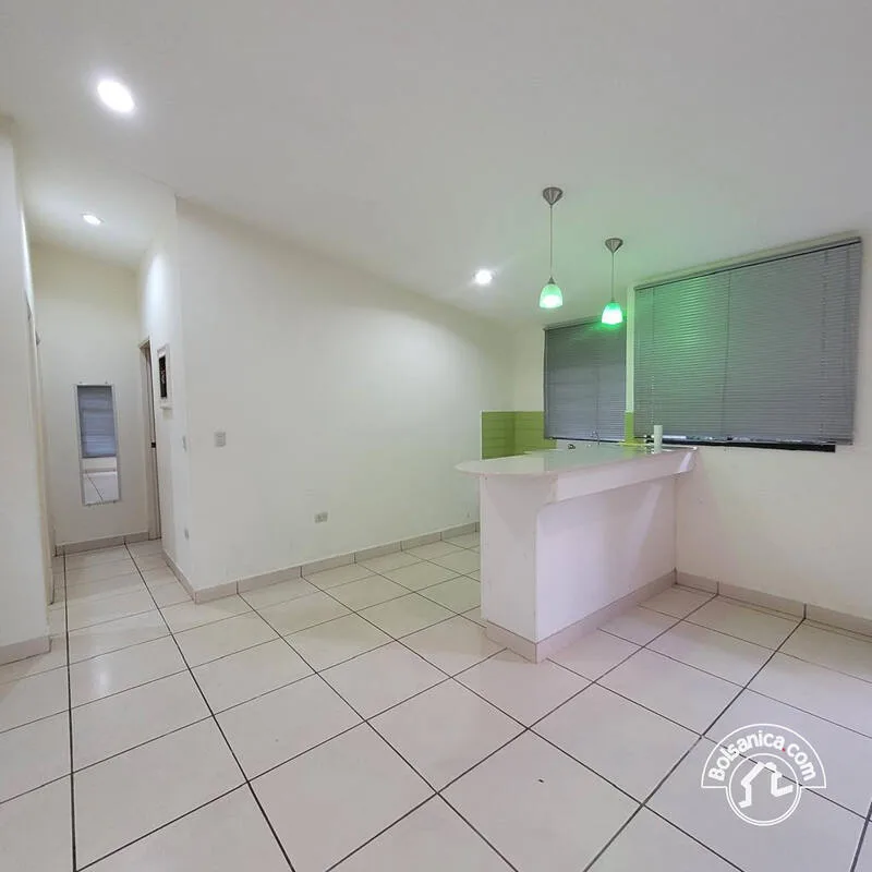 Venta de casa en Carretera Leon, Managua - foto 4