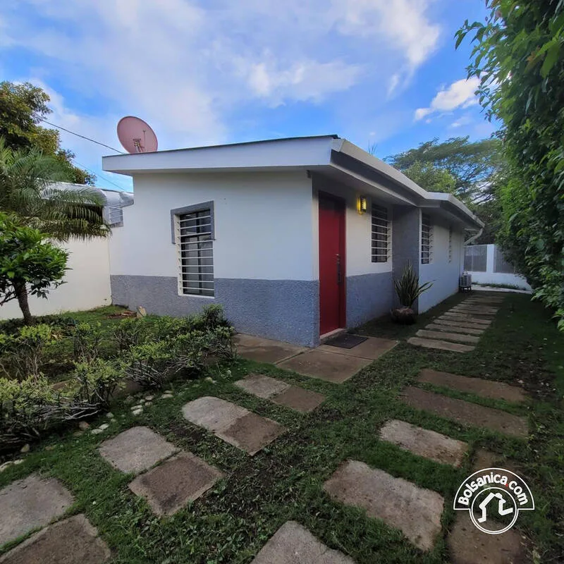 Venta de casa en Carretera Leon, Managua - foto 6