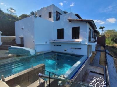 Casa en Villa Fontana Sur