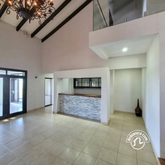 Venta de casa en Valle de Luna - foto 13
